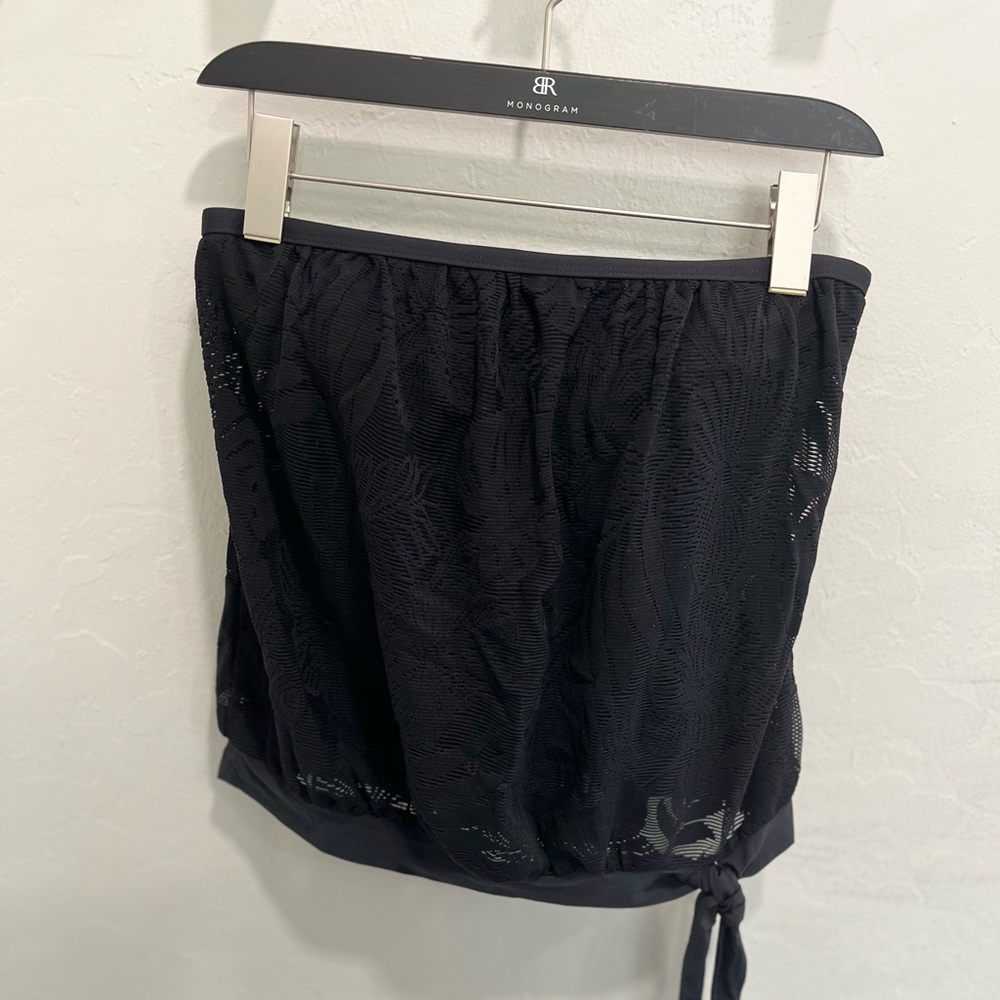 Athena NWOT Strapless swim top - size 6